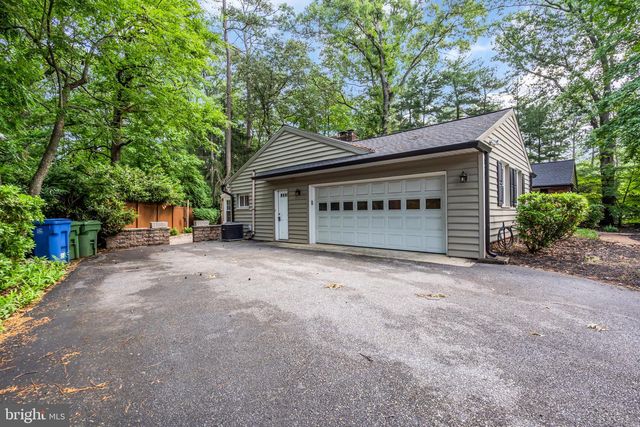 12 INDIAN KING DR, Cherry Hill, NJ 08003