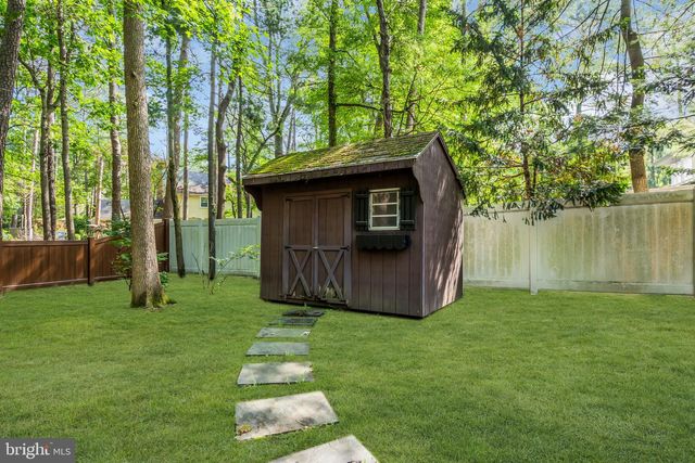 12 INDIAN KING DR, Cherry Hill, NJ 08003