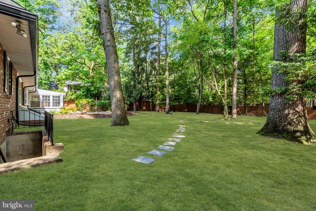 12 INDIAN KING DR, Cherry Hill, NJ 08003