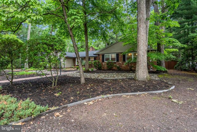 12 INDIAN KING DR, Cherry Hill, NJ 08003