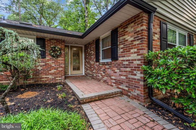 12 INDIAN KING DR, Cherry Hill, NJ 08003