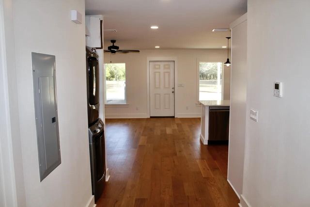 54 Davis Street, Defuniak Springs, FL 32435