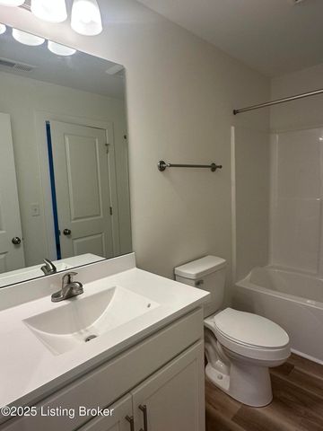 4301 Paper Birch Way, Louisville, KY 40245