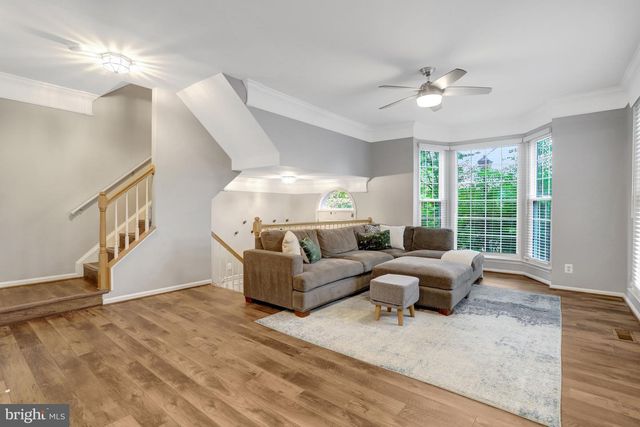6043 RIDDLE WALK, Alexandria, VA 22312