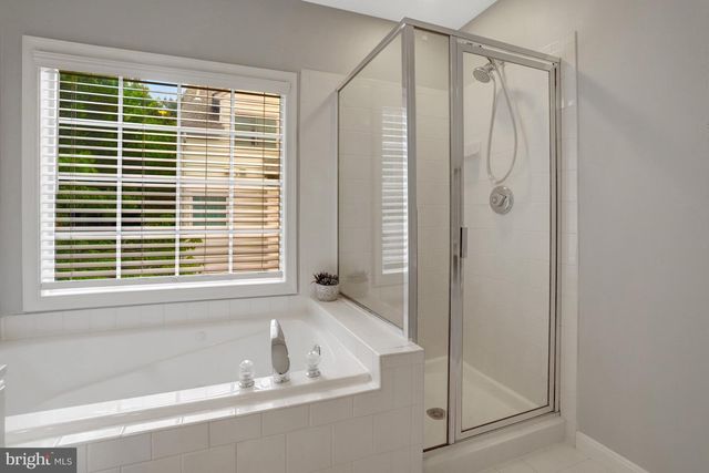 6043 RIDDLE WALK, Alexandria, VA 22312