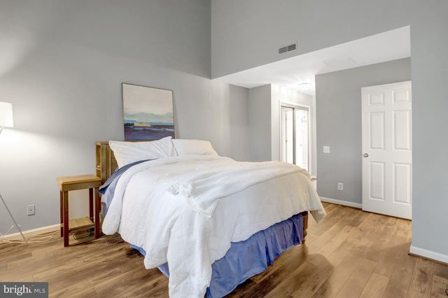 6043 RIDDLE WALK, Alexandria, VA 22312