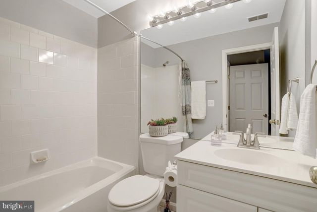 6043 RIDDLE WALK, Alexandria, VA 22312