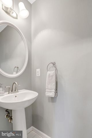 6043 RIDDLE WALK, Alexandria, VA 22312