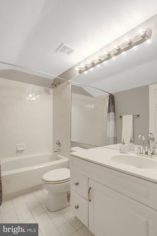 6043 RIDDLE WALK, Alexandria, VA 22312