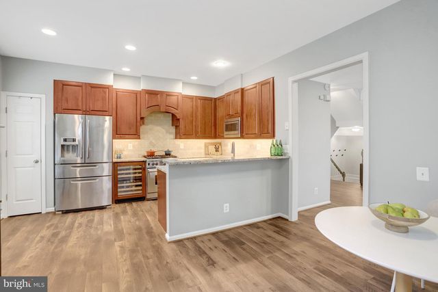 6043 RIDDLE WALK, Alexandria, VA 22312