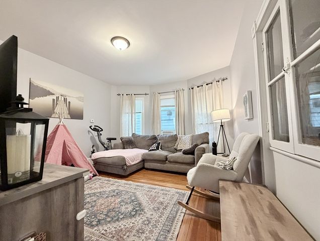 38 Woodford 2, Boston, MA 02125