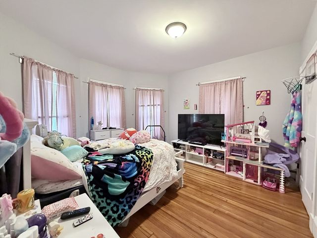 38 Woodford 2, Boston, MA 02125