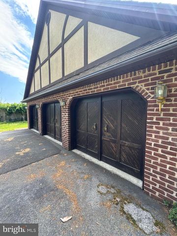 1 BARNITZ RD, Carlisle, PA 17015