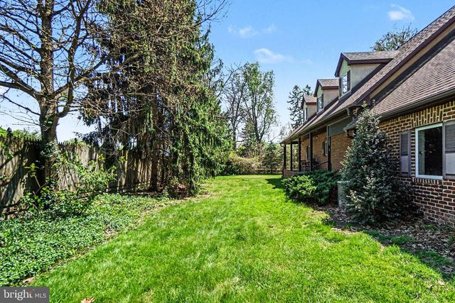 1 BARNITZ RD, Carlisle, PA 17015