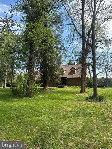 1 BARNITZ RD, Carlisle, PA 17015