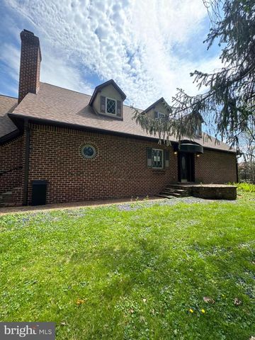 1 BARNITZ RD, Carlisle, PA 17015