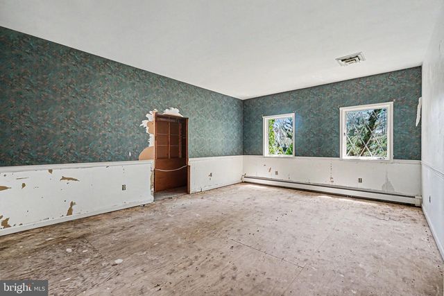 1 BARNITZ RD, Carlisle, PA 17015