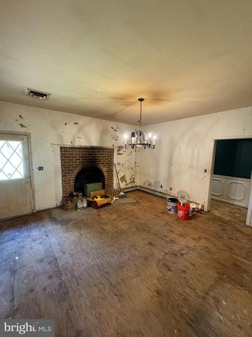 1 BARNITZ RD, Carlisle, PA 17015
