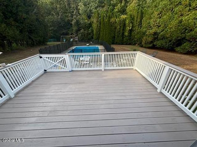 18 Bonner Drive, Queensbury, NY 12804