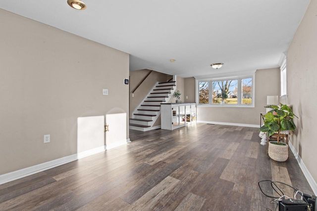 211 N BRIGGS STREET, Hortonville, WI 54944