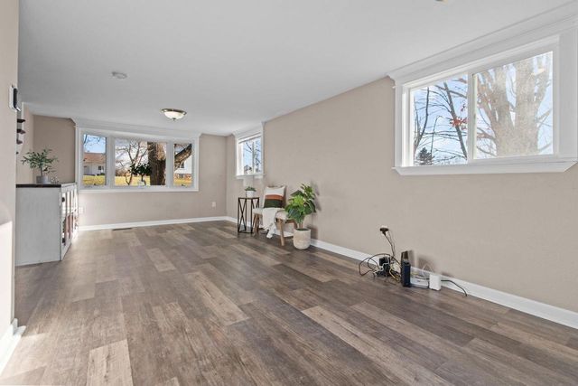 211 N BRIGGS STREET, Hortonville, WI 54944