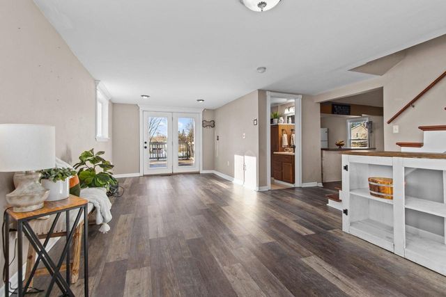 211 N BRIGGS STREET, Hortonville, WI 54944