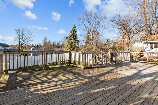 211 N BRIGGS STREET, Hortonville, WI 54944