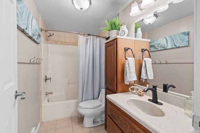 211 N BRIGGS STREET, Hortonville, WI 54944