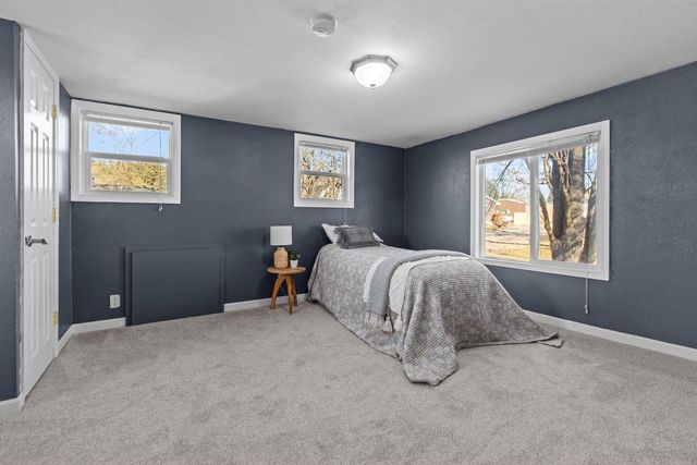 211 N BRIGGS STREET, Hortonville, WI 54944