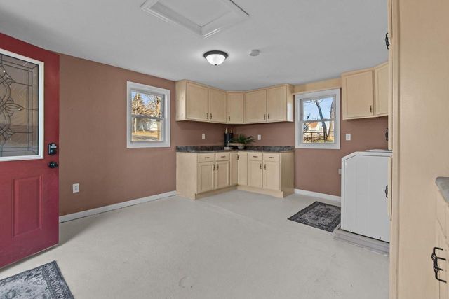 211 N BRIGGS STREET, Hortonville, WI 54944