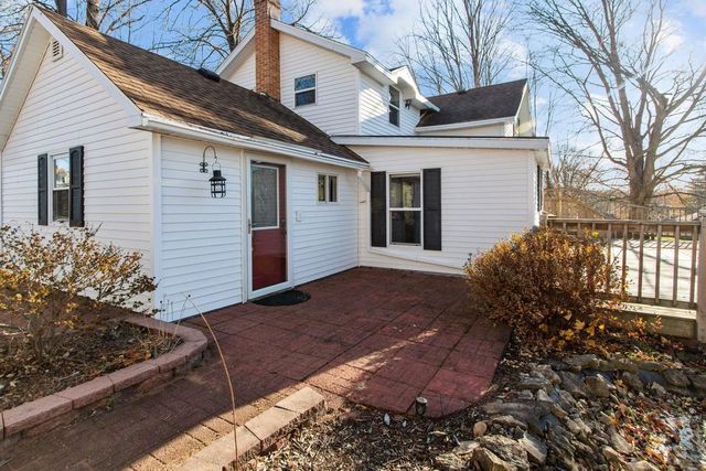 211 N BRIGGS STREET, Hortonville, WI 54944