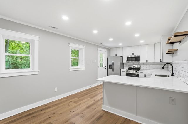 311 N Park Drive, Baltimore, OH 43105