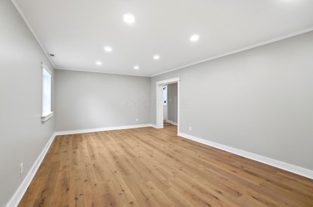 311 N Park Drive, Baltimore, OH 43105