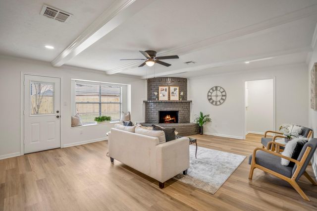 8006 Vickridge Lane, Spring, TX 77379