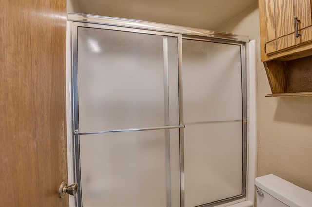 2127 Lonnie Lane, Moore, OK 73170