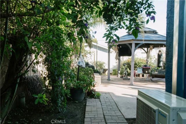 9802 Defiance, Los Angeles, CA 90002