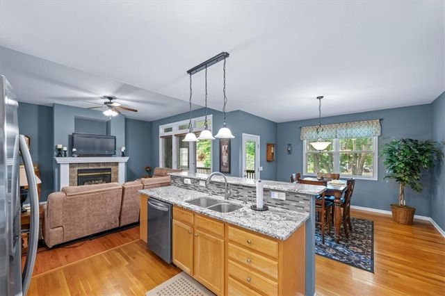 34535 W 84th Street, De Soto, KS 66018