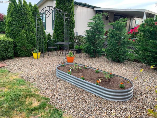1699 N TERRY St 351, Eugene, OR 97402