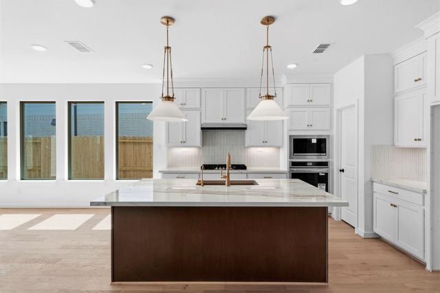 31127 Marlow Manor Court, Fulshear, TX 77441