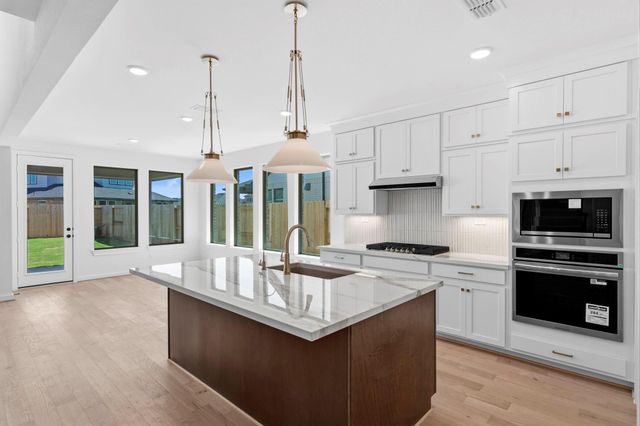 31127 Marlow Manor Court, Fulshear, TX 77441