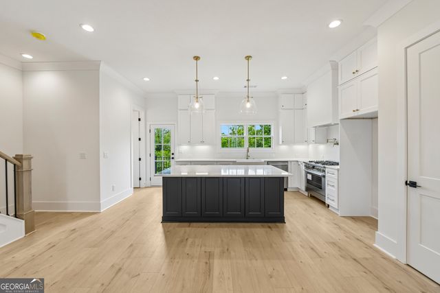 337 Sugarview Road, Sugar Hill, GA 30518