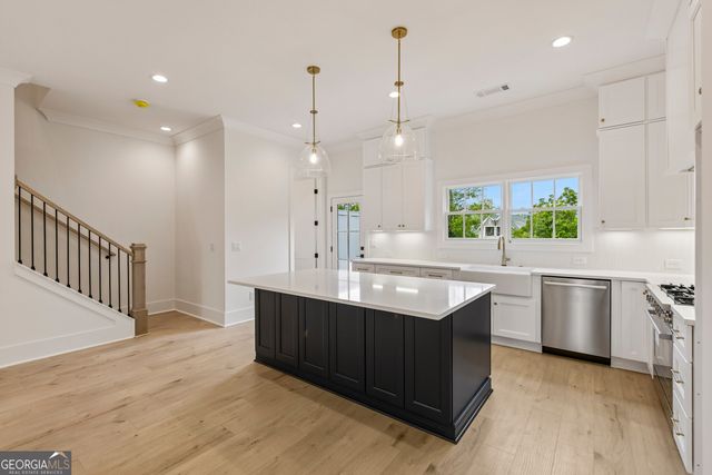 337 Sugarview Road, Sugar Hill, GA 30518