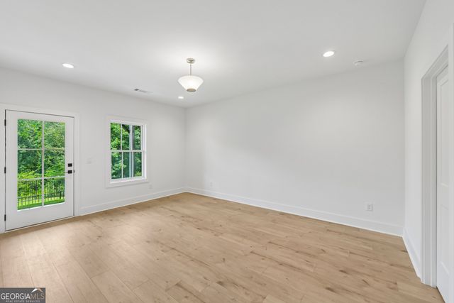 337 Sugarview Road, Sugar Hill, GA 30518