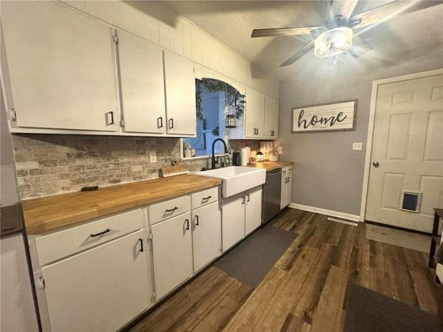216 Fifteenth Street, Chillicothe, MO 64601