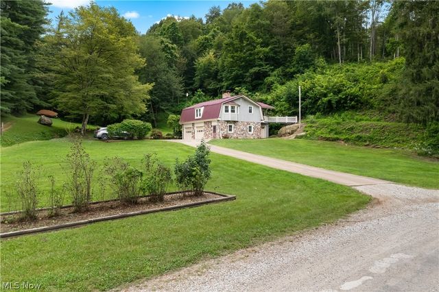 2250 Indian Camp Run Road, New Concord, OH 43762