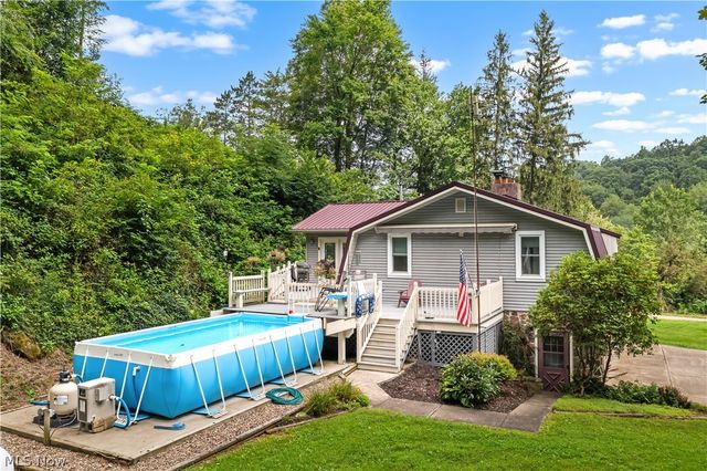 2250 Indian Camp Run Road, New Concord, OH 43762