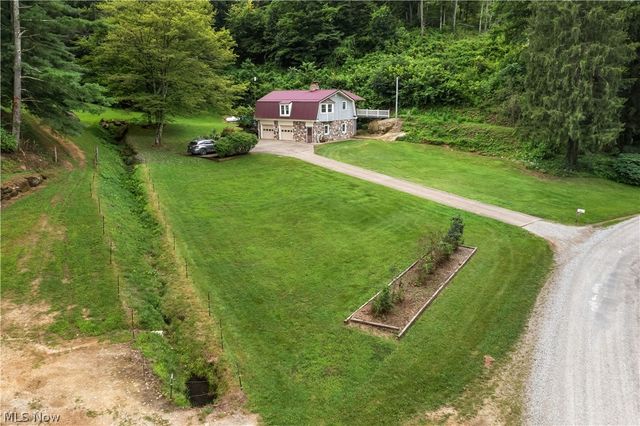 2250 Indian Camp Run Road, New Concord, OH 43762