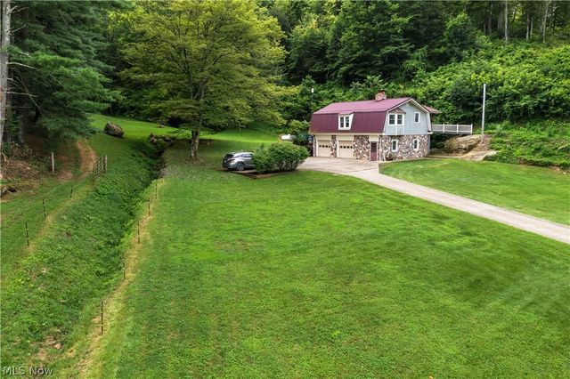 2250 Indian Camp Run Road, New Concord, OH 43762