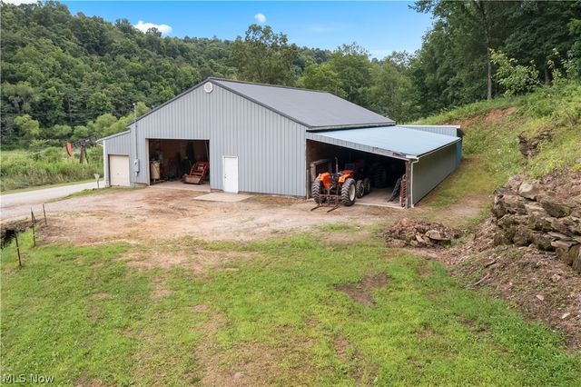 2250 Indian Camp Run Road, New Concord, OH 43762