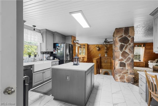 2250 Indian Camp Run Road, New Concord, OH 43762